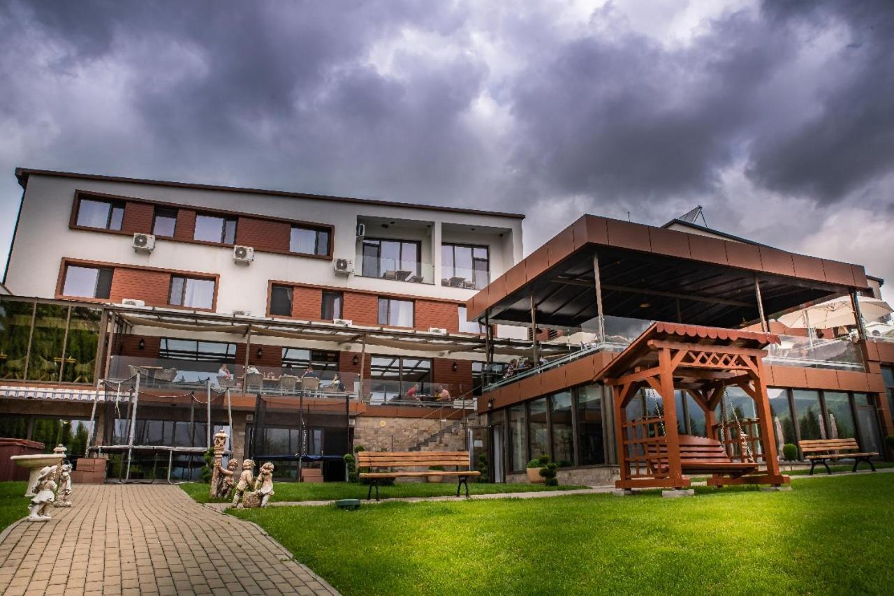 Hotel Roser House Boutique - Pe Malul Lacului Colibita Colibiţa Exterior foto